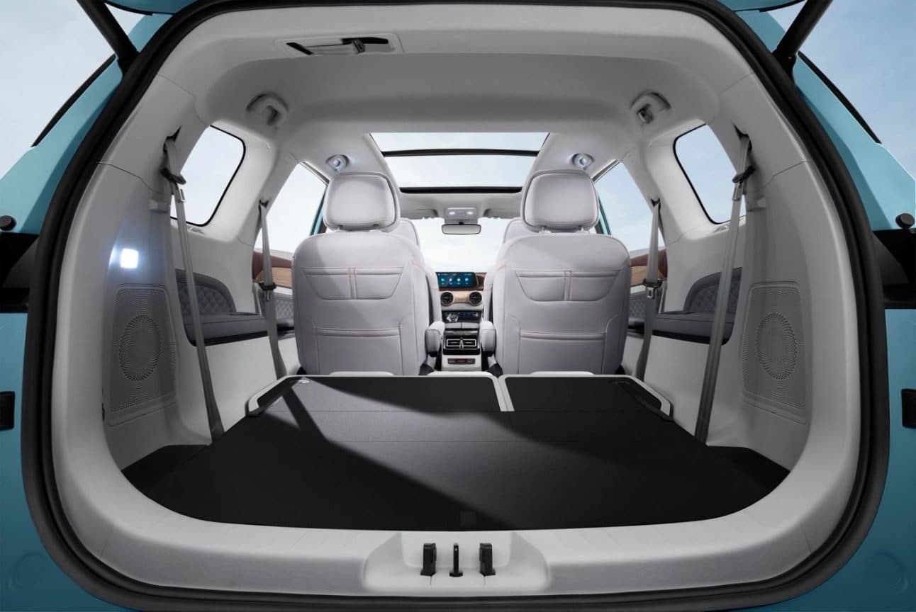 Forthing M4 PHEV, De la 234 la 2.032 de litri